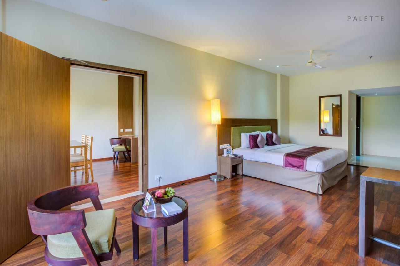 Jk Residency Cheruvathur Εξωτερικό φωτογραφία